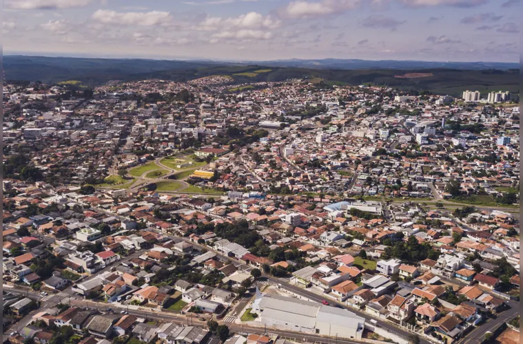 Telêmaco Borba possuí 75.042 habitantes, um crescimento de 5.170 habitantes desde o último Censo