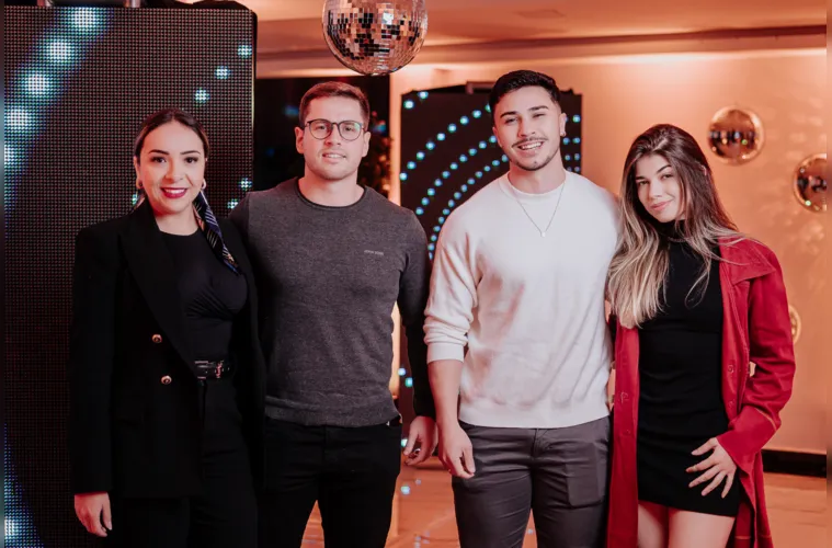 Renata Zanin, Marco Zanin, João Marcelo Costa Danilau e Vitória Gomes Coutinho também prestigiaram o lançamento do Baile dos 200 anos de Ponta Grossa que aconteceu no Espaço Princess.