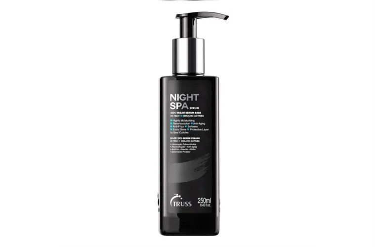 Como eu uso:
Passo o sérum no comprimento e nas pontas (nunca na raiz) no cabelo seco antes de dormir e deixo agir durante a noite. Na manhã seguinte, lavo como de costume.
