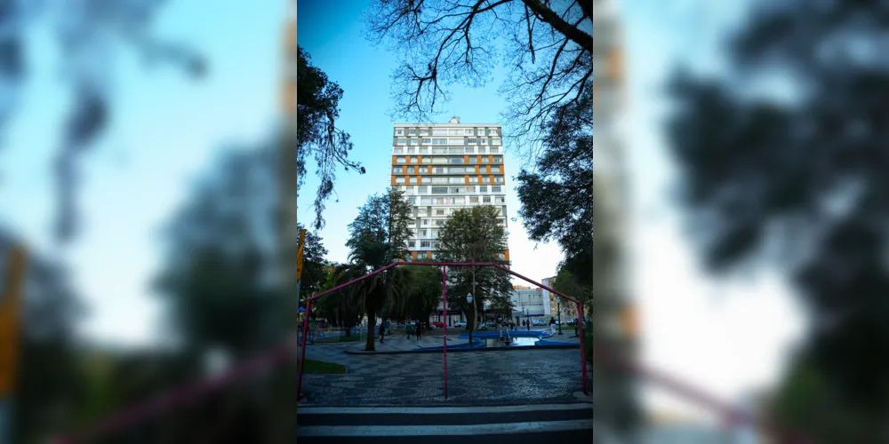 Edifício Princesa fica na região central de Ponta Grossa