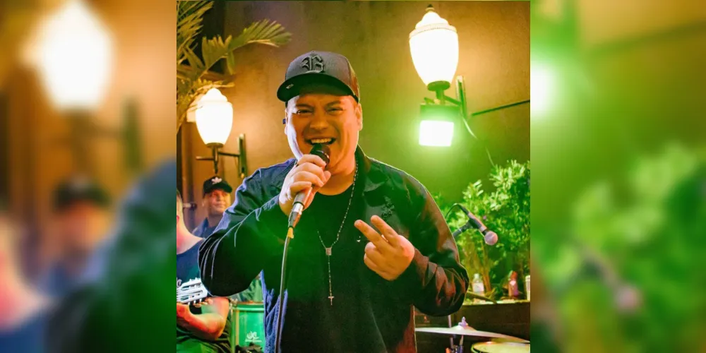 Na sexta-feira Juliano Carneiro faz show no
Sol de Verão Bar e Choperia
