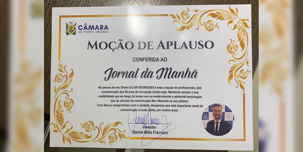 Moção de Aplauso entregue ao Jornal da Manhã