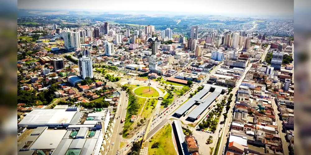 Imagem aérea do Centro de Ponta Grossa