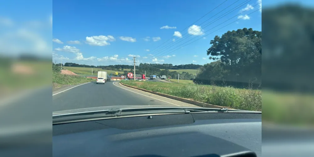 O seguidor Paulo Magalhães divulgou as fotos do acidente.