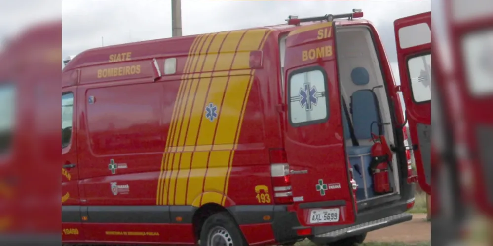 Equipes do Corpo de Bombeiros (Siate) e da Polícia Militar foram acionados para prestar atendimento à ocorrência