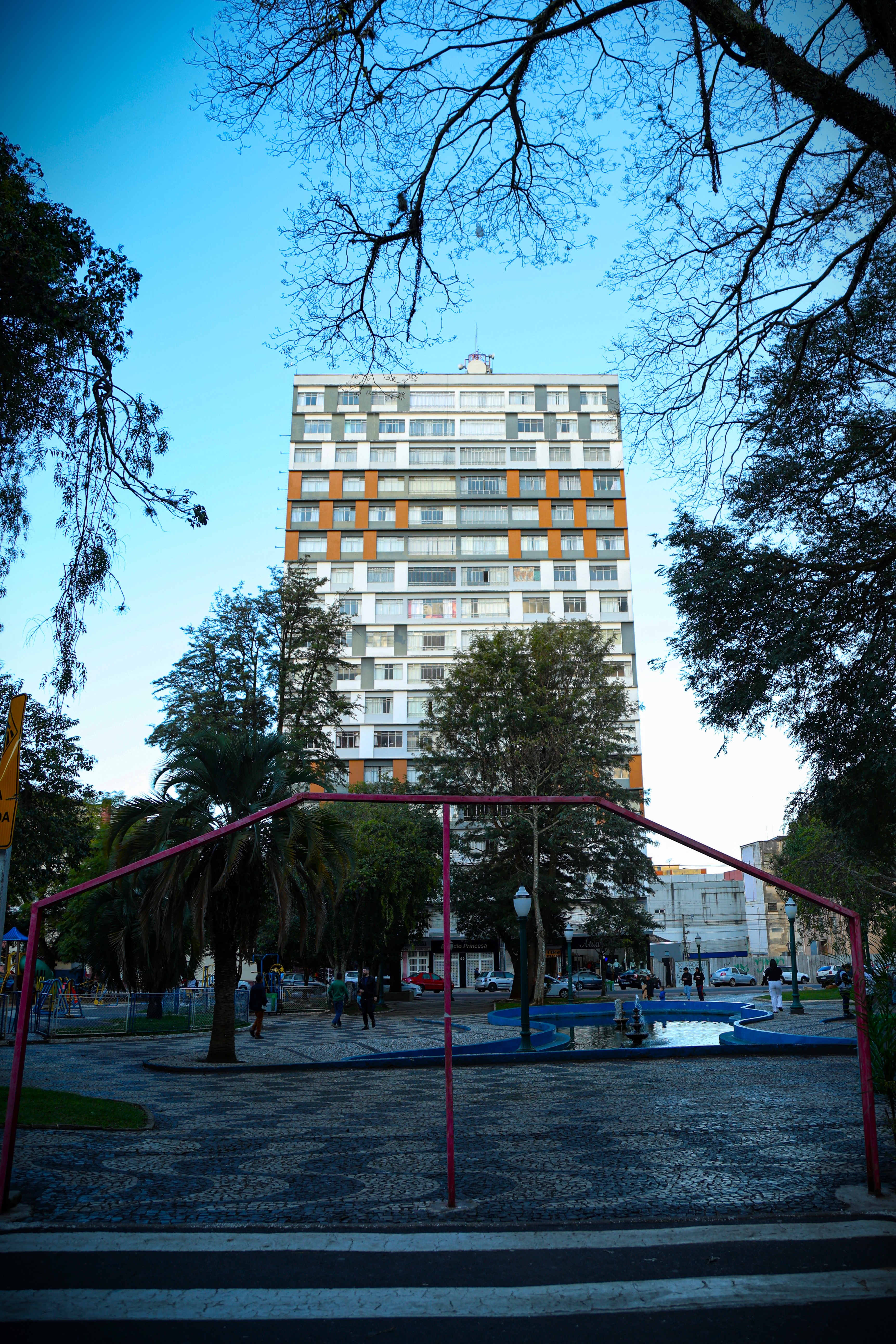 Edifício Princesa fica na região central de Ponta Grossa