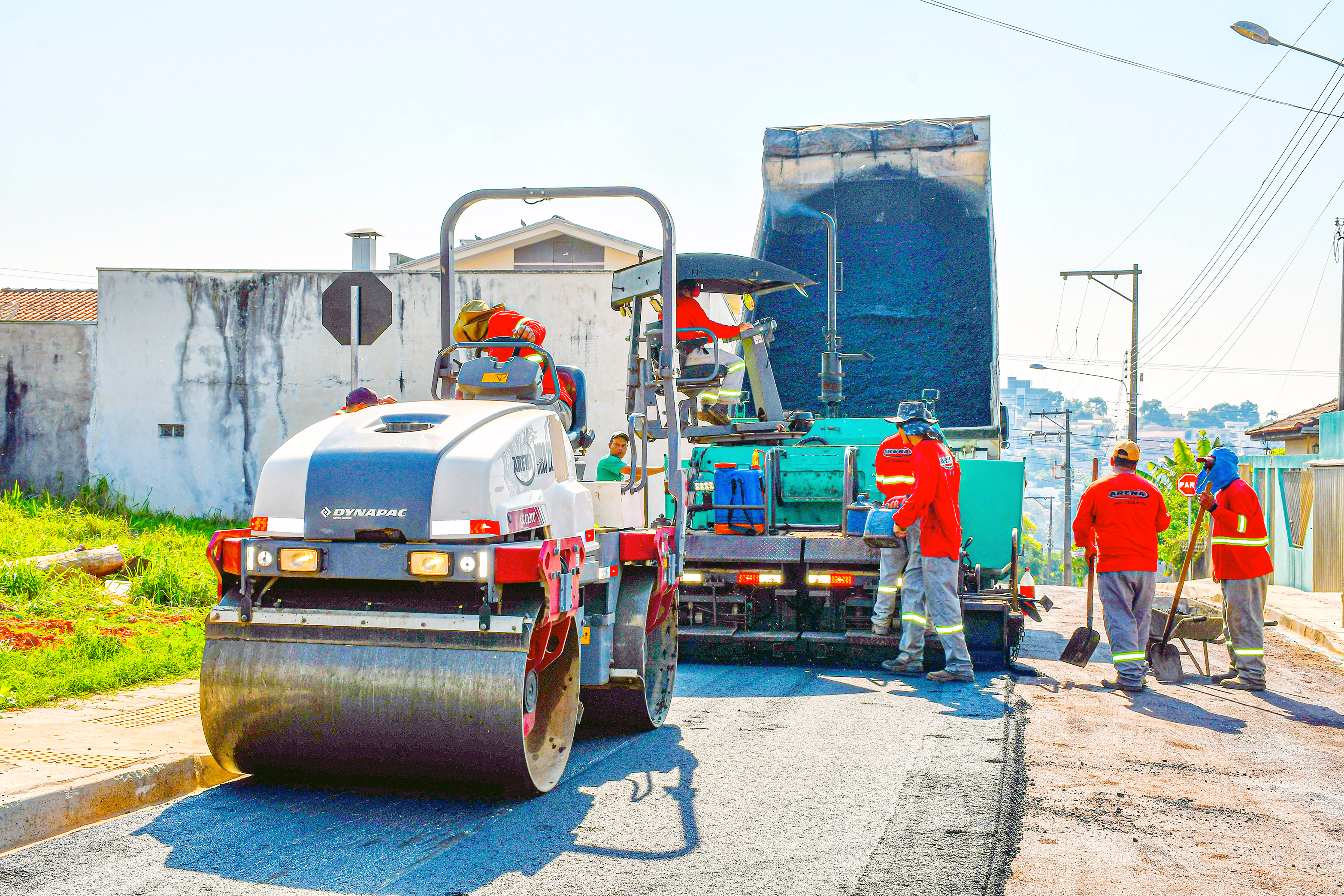 Entre os principais projetos de infraestrutura em andamento em Jaguariaíva está o “Pavimentação em Ação”