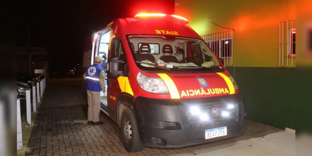 Vítima foi encaminhada pelos Bombeiros à unidade hospitalar