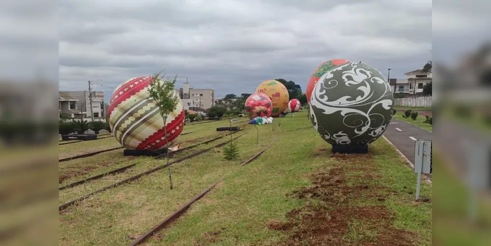 Enfeites de Natal serão instalados em 10 pontos do município