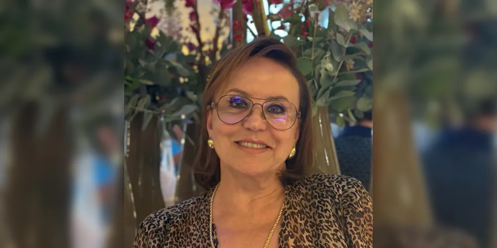 A empresária Eliane Penteado recebeu as felicitações pela chegada de seu aniversário no último domingo (1). Da coluna RC os votos de felicidades e realizações.