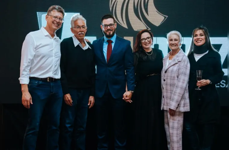 Jeferson Luiz de Lima, Acir Fiúza,Hallison, Taciana,  Antoninha e Audrey Maria de Lima