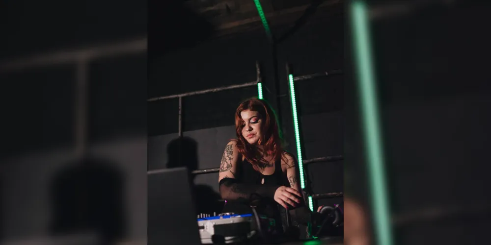 Domingo tem apresentação da 'DJ Mari Silva' no Baiacu Bö