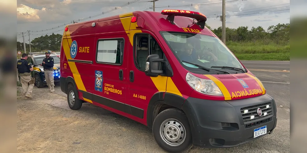 O Corpo de Bombeiros (Siate) encaminhou à vítima à unidade hospitalar