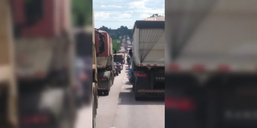 Congestionamento é grande no trecho