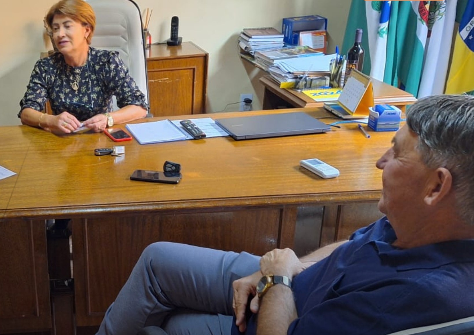 O prefeito José Luiz realizou, na última quarta-feira (07), a transição do seu cargo para a sua vice-prefeita Ione Tomaz Pereira