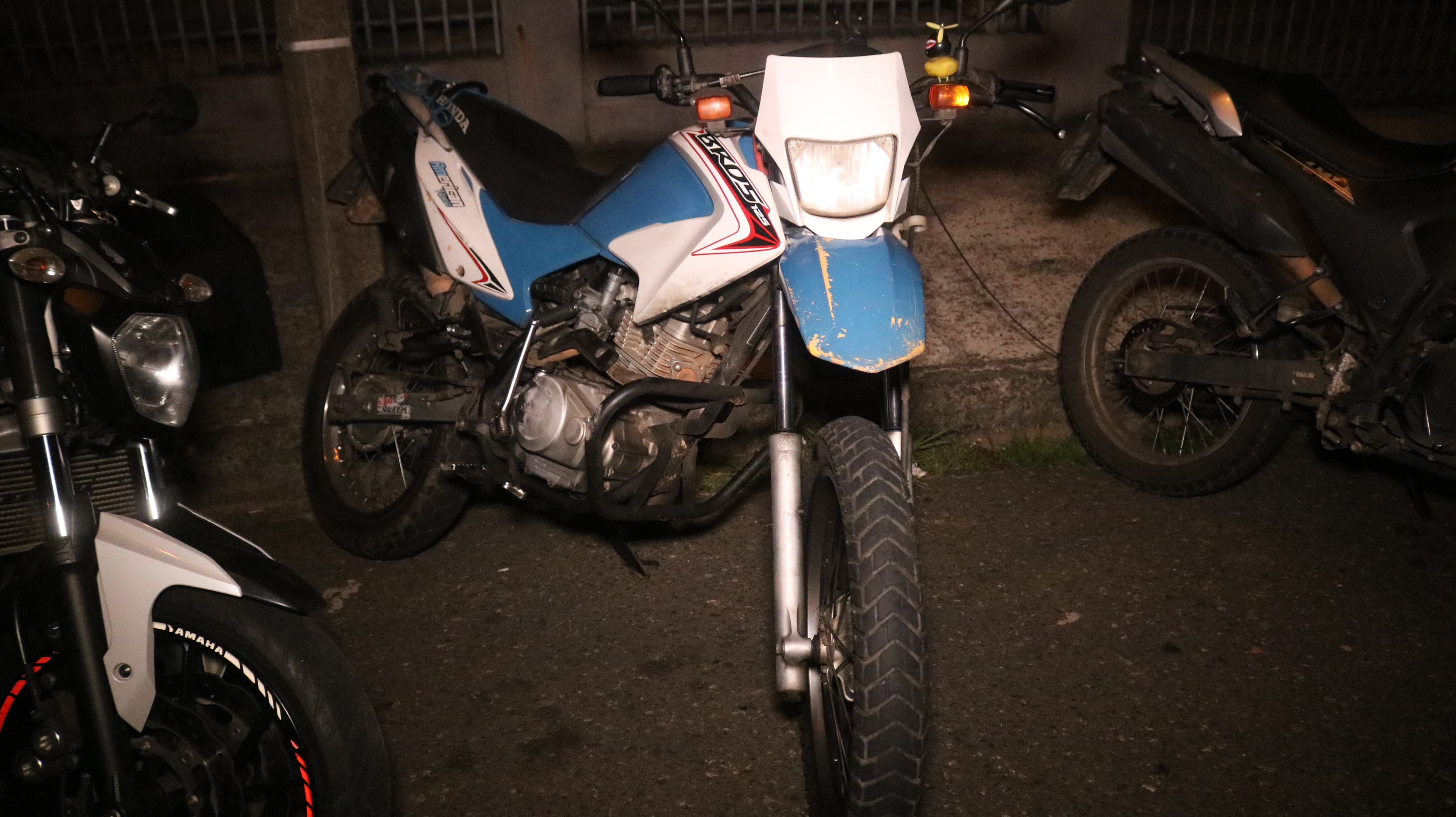 Motocicleta utilizada pelo jovem no momento do acidente.