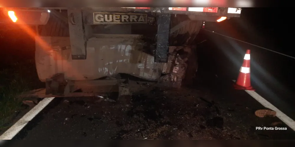 Acidente aconteceu na noite dessa segunda-feira (29)