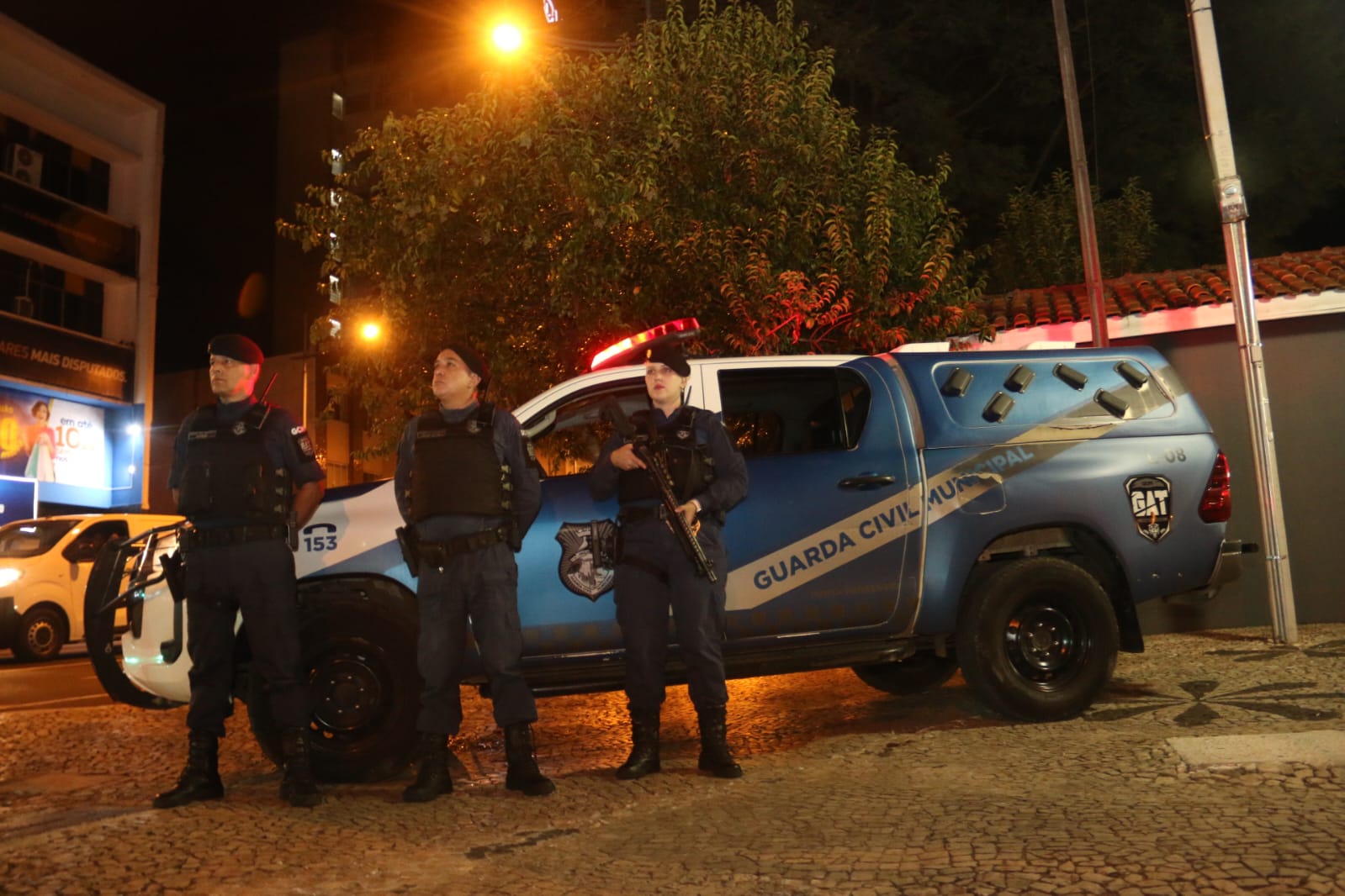 A Guarda Civil Municipal realiza rondas constantes em praças da região central.