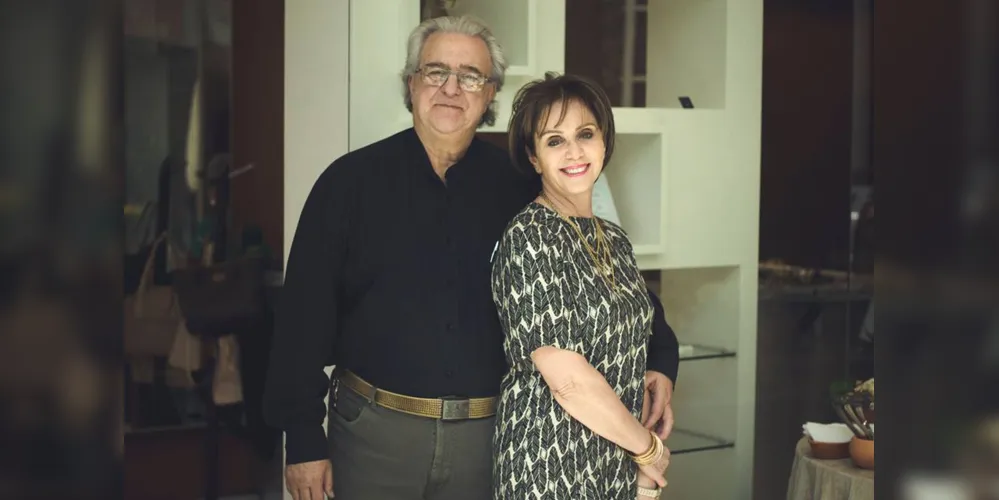 O respeitado médico Salim Acras receberá na próxima terça-feira (26), o carinho de todos que reconhecem em sua trajetória um exemplo de dedicação e excelência. Ao lado da esposa Nildete Acras, presença constante e companheira de todas as horas, ele celebra mais um ano de vida com gratidão. Da Coluna RC, desejamos que este novo ciclo seja pleno de saúde, paz e realizações contínuas.
