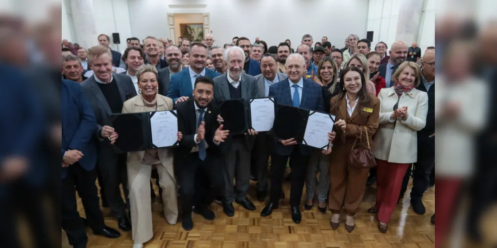 Lideranças da região estiveram presentes na cerimônia