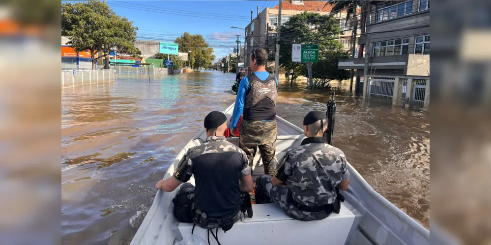 Ação resultou em 1.220 pessoas e 552 animais resgatados