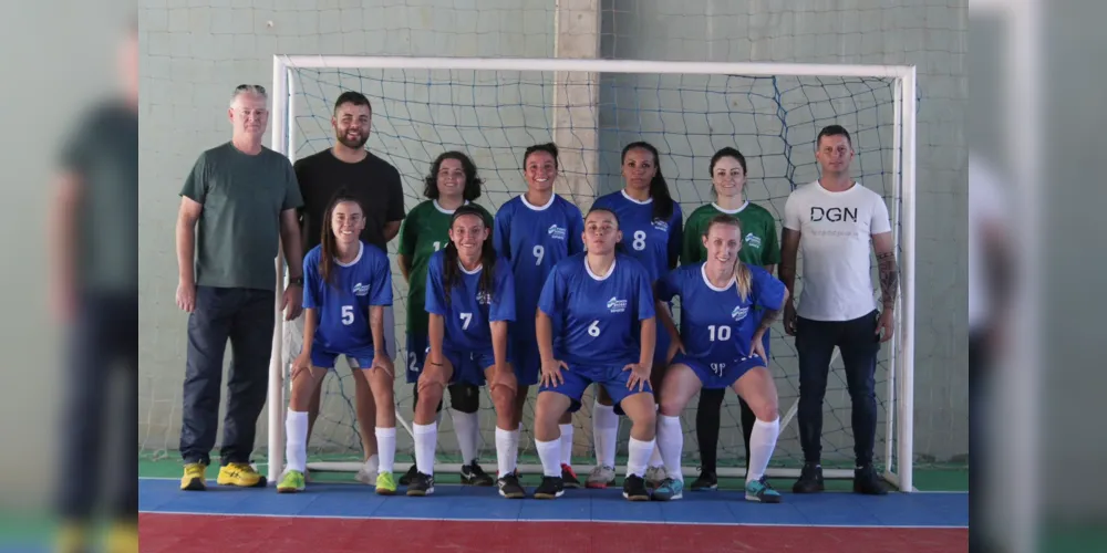 O futsal feminino somou duas vitórias e uma derrota no fim de semana.