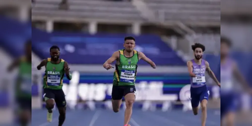 Bicampeão paralímpico de atletismo, Petrúcio Ferreira, em ação