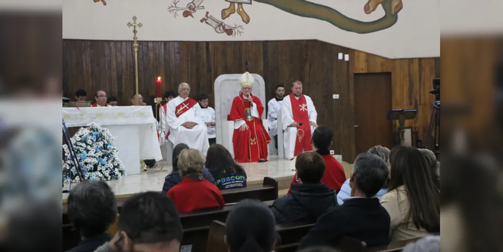 A missa foi celebrada por Dom Sergio.