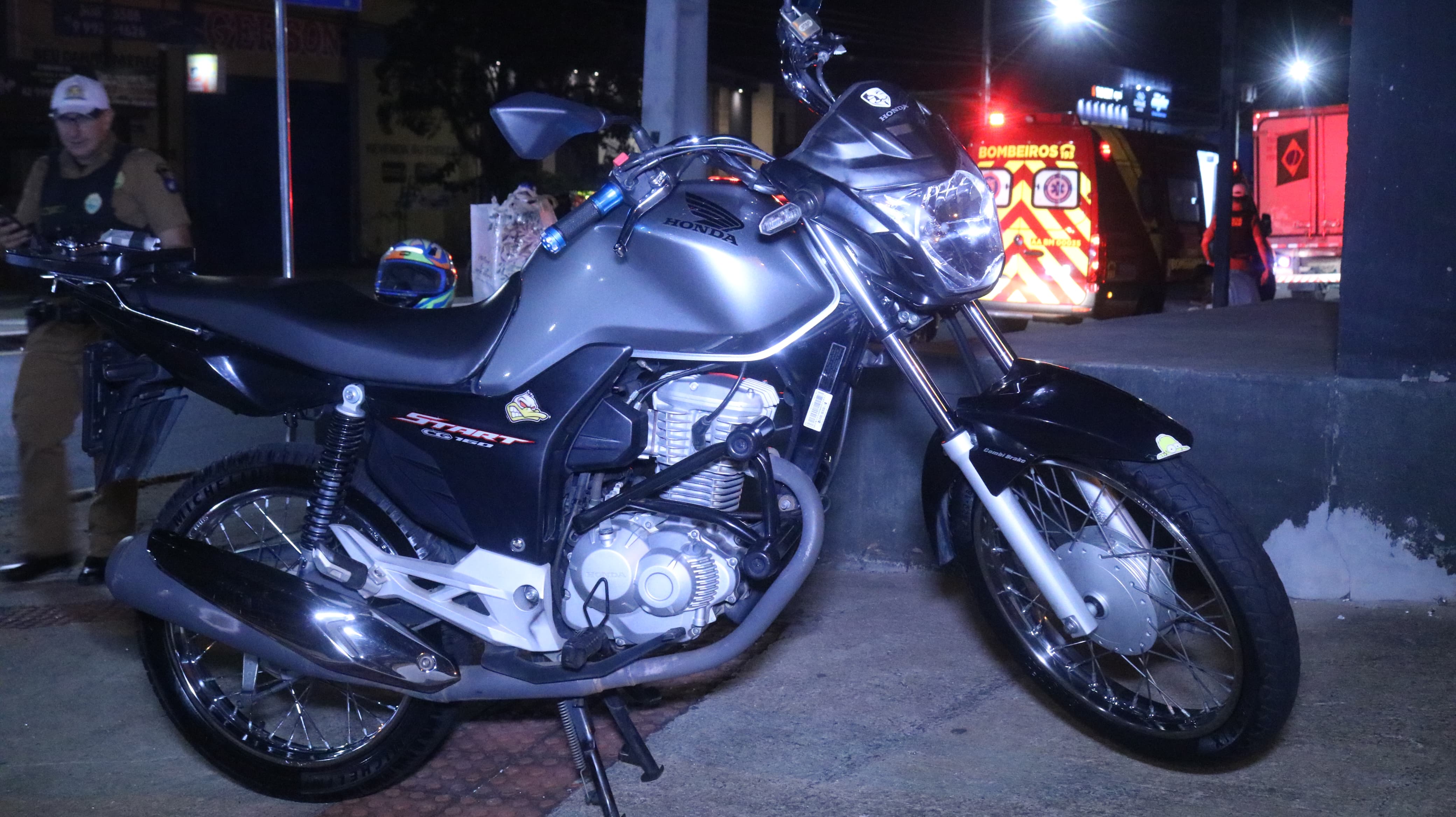 Motociclista foi levado para o Hospital São Camilo