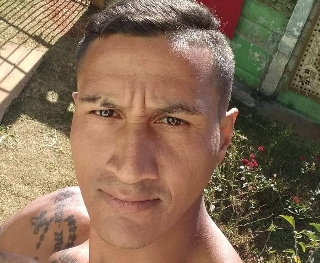 Foi identificado como Claudinei de Souza, de 43 anos, o homem morto a golpe de faca, na manhã desta quinta-feira (23)