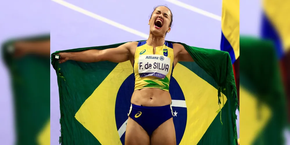 Fernanda Yara venceu os 400m T47 (amputados de braço) e conquistou seu primeiro ouro paralímpico