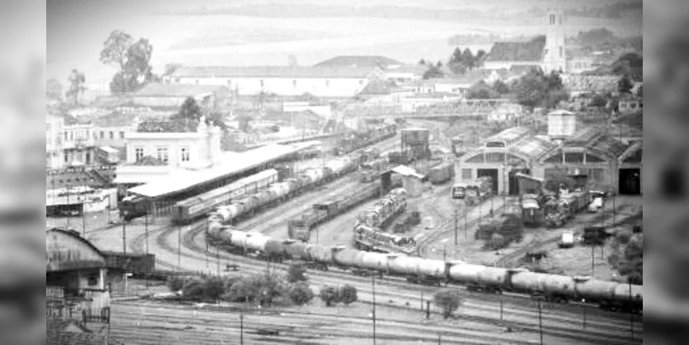 A chegada de ferrovias, que ‘cortaram’ a cidade, foi um dos principais indutores do desenvolvimento municipal