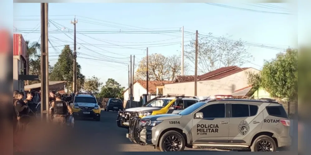 Ambos foram conduzidos para a 41ª Delegacia Regional de Polícia Civil (41ª DRP)