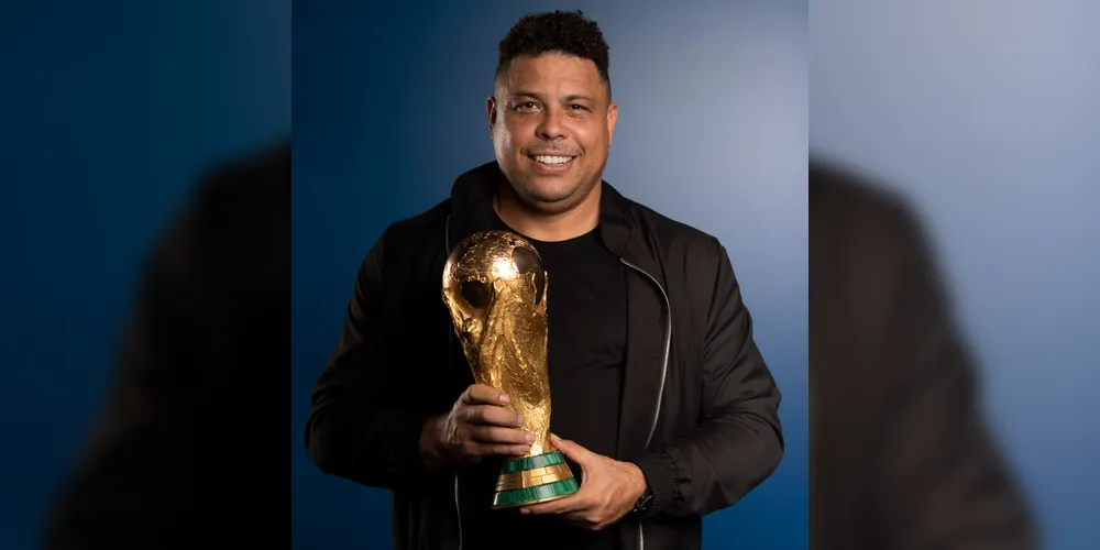 Ronaldo é bicampeão mundial de futebol e vice-artilheiro da história da competição