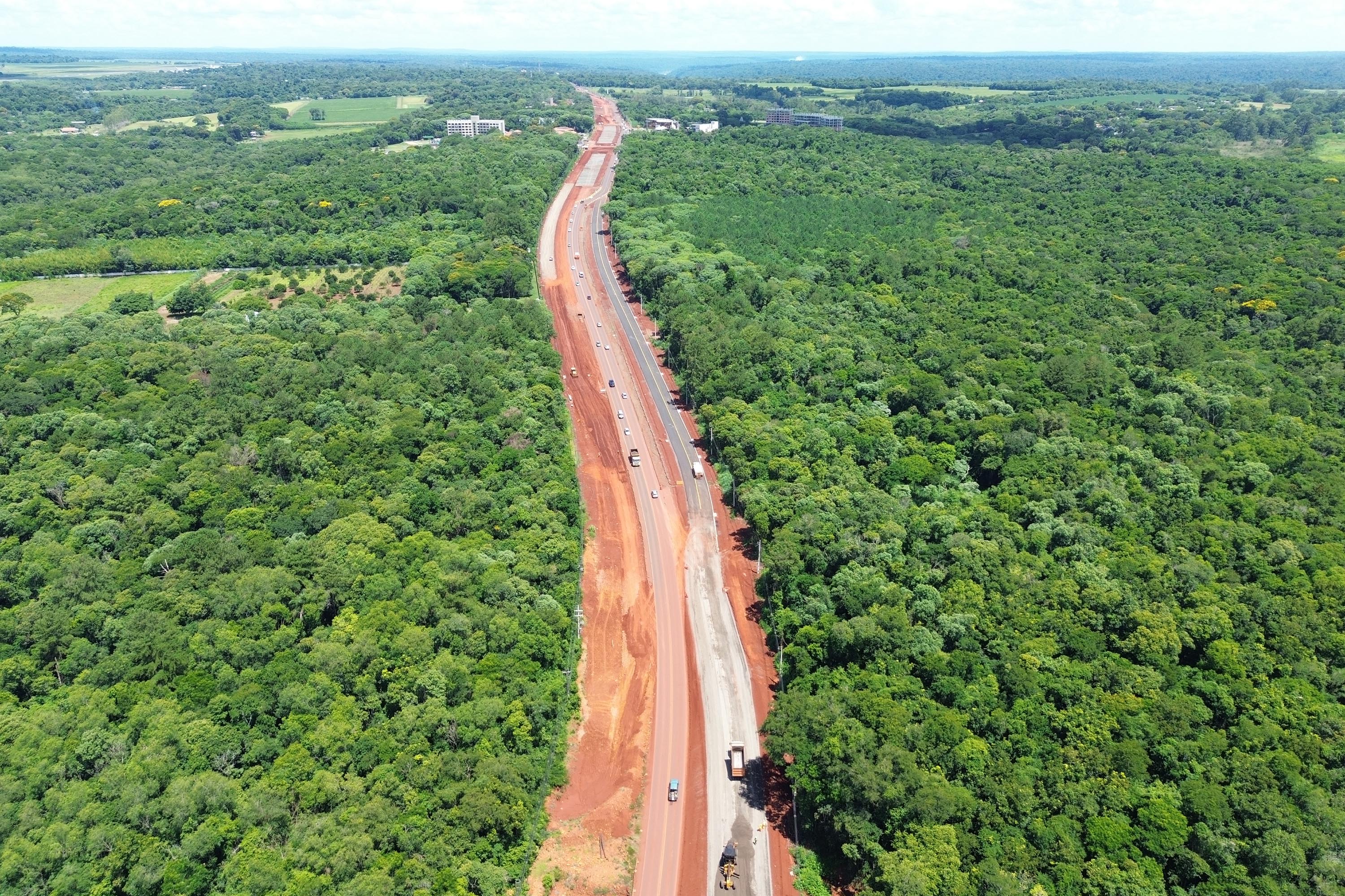 Expansão da pista deverá facilitar o acesso às Cataratas do Iguaçu