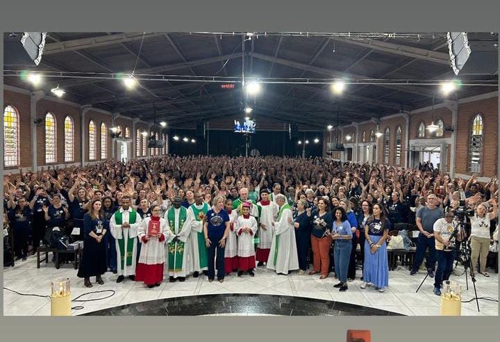 Ao todo, estiveram em Curitiba cerca de 1.500 mães.