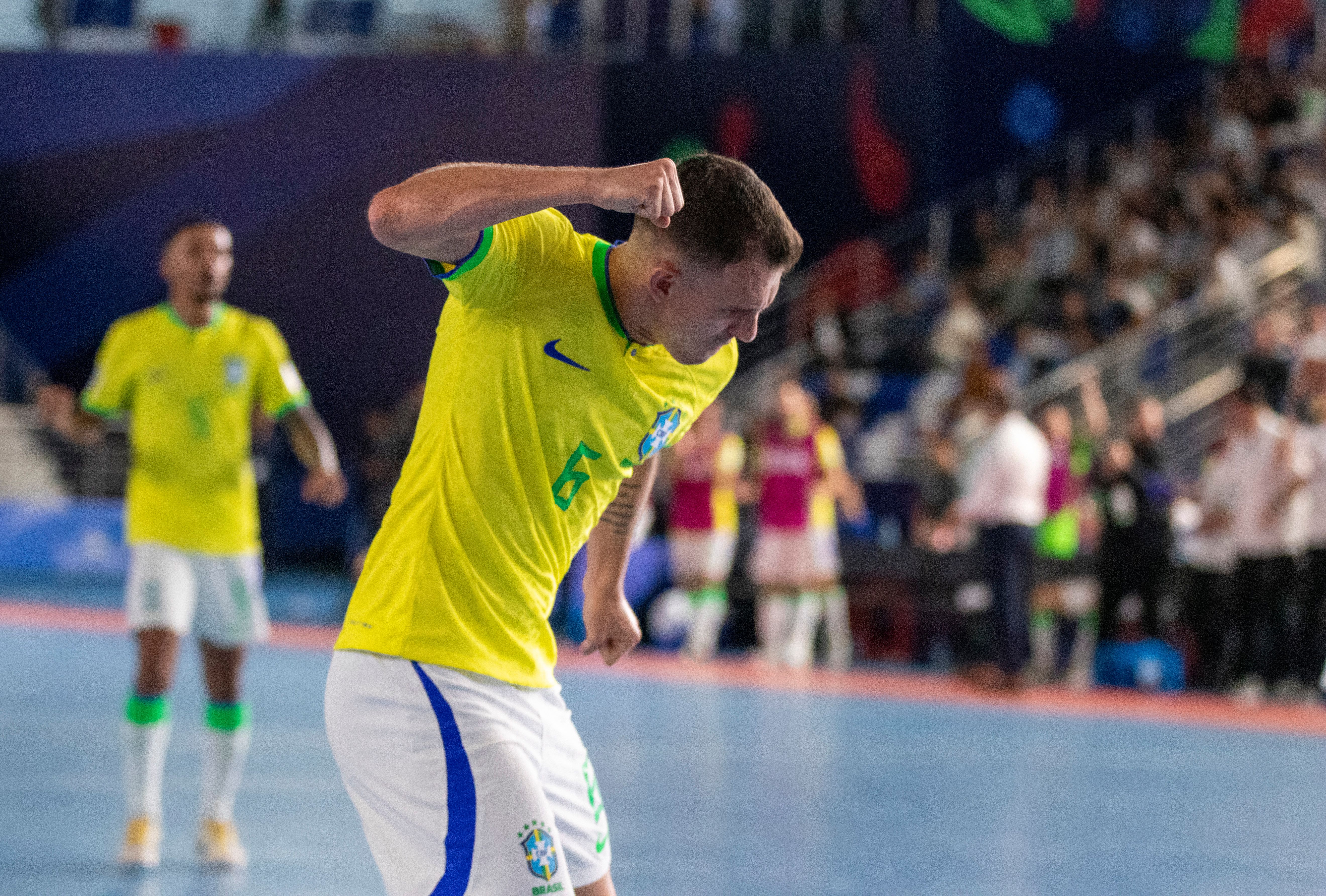 Com oito gols, Marcel se destaca como artilheiro do mundial