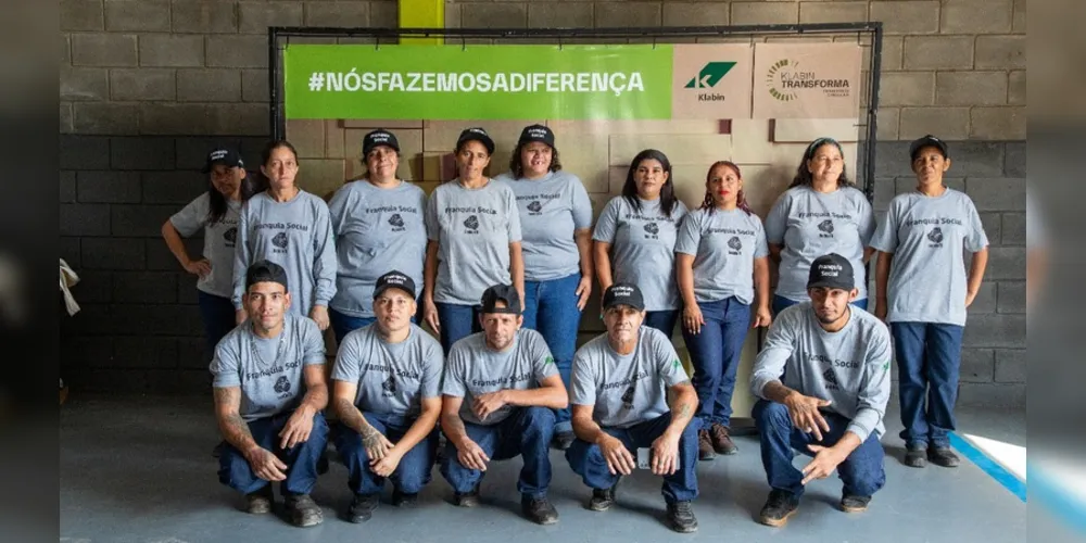 Integrantes da ReciclaTB, de Telêmaco Borba