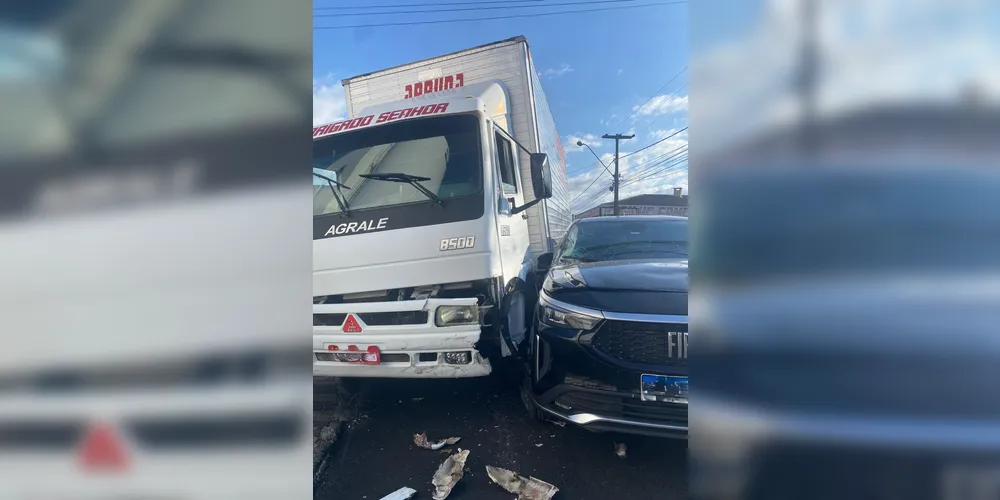 Acidente ocorreu na manhã desta terça-feira (11)