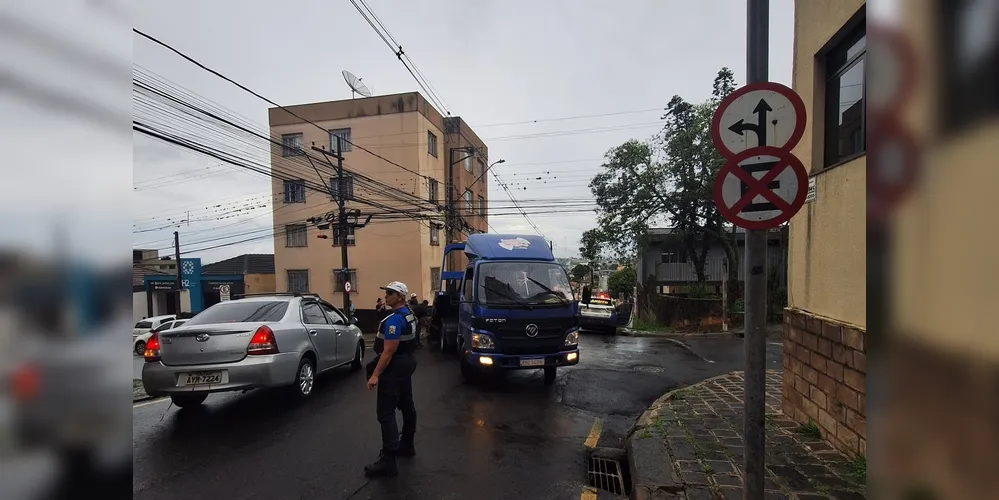 Batida envolveu uma Chevrolet Montana e um Volkswagen Gol