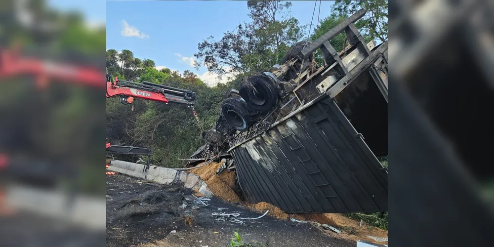 Destombamento e limpeza tiveram início por volta das 18h