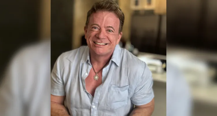 TROCA DE IDADE – O renomado médico Eliseu Portugal foi homenageado na última segunda-feira (12) pela passagem de seu aniversário. Com uma carreira sólida e respeitada, destaca-se por sua atuação nas áreas de Nutrologia, Estética, Fisiologia do Envelhecimento e Prática Ortomolecular. Da Coluna RC, desejos de um ano repleto de saúde, prosperidade e novas realizações, fortalecendo seu legado de excelência.