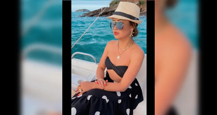 TROCA DE IDADE — A advogada Laynara Mello Pessoa celebrou no último dia (27) a chegada de mais um ano de vida. Reconhecida por sua dedicação e profissionalismo, recebe os cumprimentos de amigos e familiares nesta data especial. Da Coluna RC, votos de alegrias, conquistas e um novo ciclo promissor.