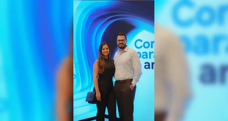 NOVO CICLO – No último domingo (4), o médico nefrologista Leandro Cancelli celebrou mais um ano de vida. Ao lado da esposa, Julianni Cancelli, forma um casal que inspira pela parceria e dedicação. Da Coluna RC, desejamos um novo ciclo repleto de felicidade e conquistas.