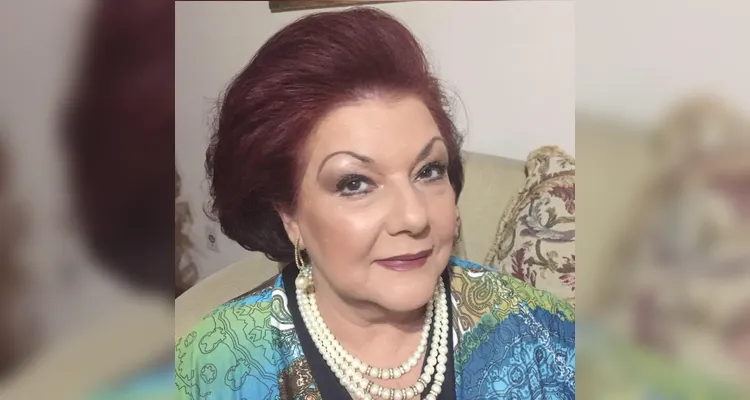 DIA DE FESTA – A encantadora Marcy Paulino Zarpellon receberá inúmeras homenagens no próximo domingo (25). Mãe dedicada de duas filhas bem-sucedidas, Marcy é reconhecida por sua generosidade e forte atuação em causas sociais. A Coluna RC deseja saúde, felicidade e muitas conquistas neste novo ciclo.