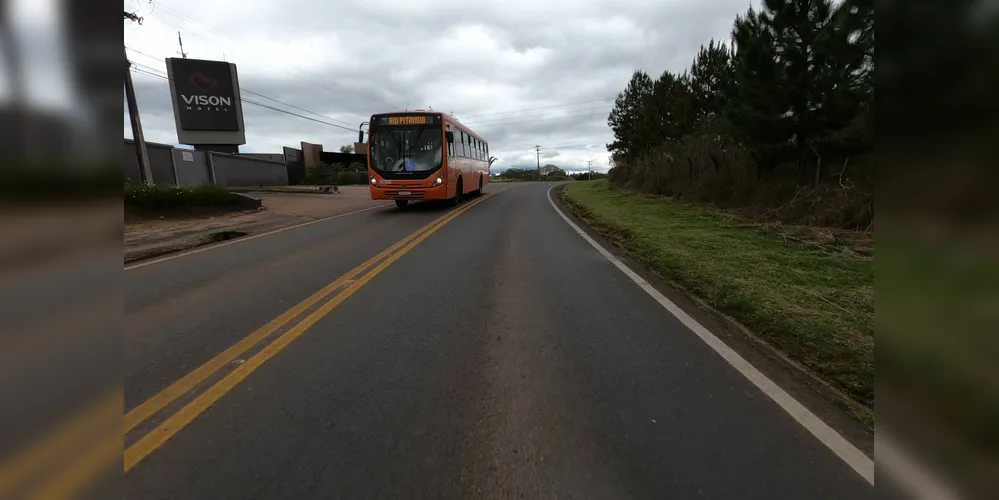 PR-151 (entre Ponta Grossa e Palmeira).