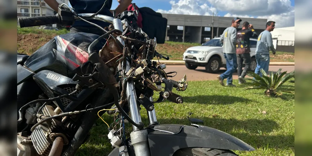 Moto envolvida na colisão