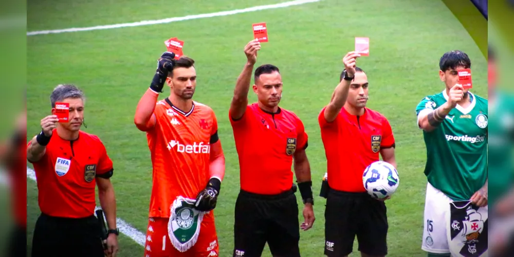 Campanha de racismo aconteceu entre Vasco e Palmeiras