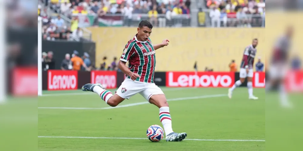 Thiago Silva foi o capitão do Fluminense na partida