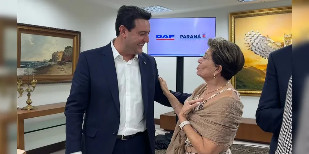 Elizabeth agradeceu ao governador Ratinho Junior pela parceria que, segundo ela, torna possível avanços como o anunciado nesta quarta-feira (30)